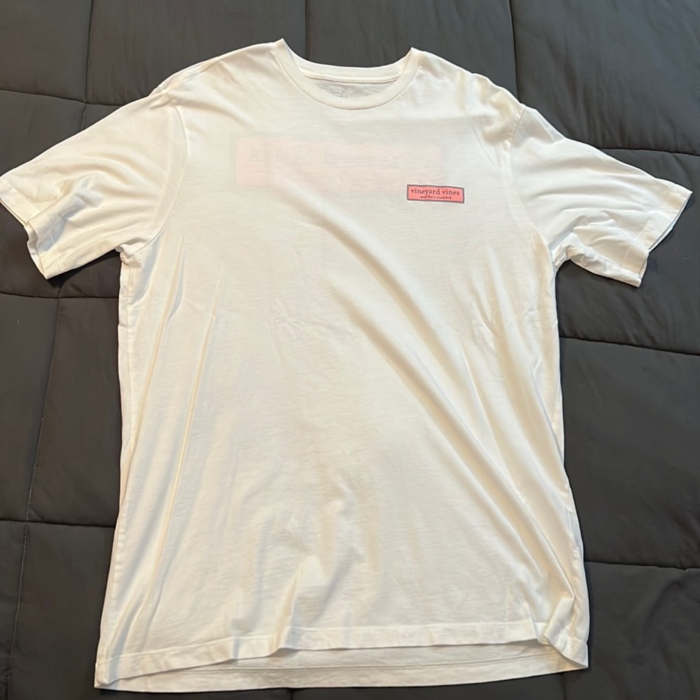 Vineyard Vines L Martha’s Vineyard t-shirt
